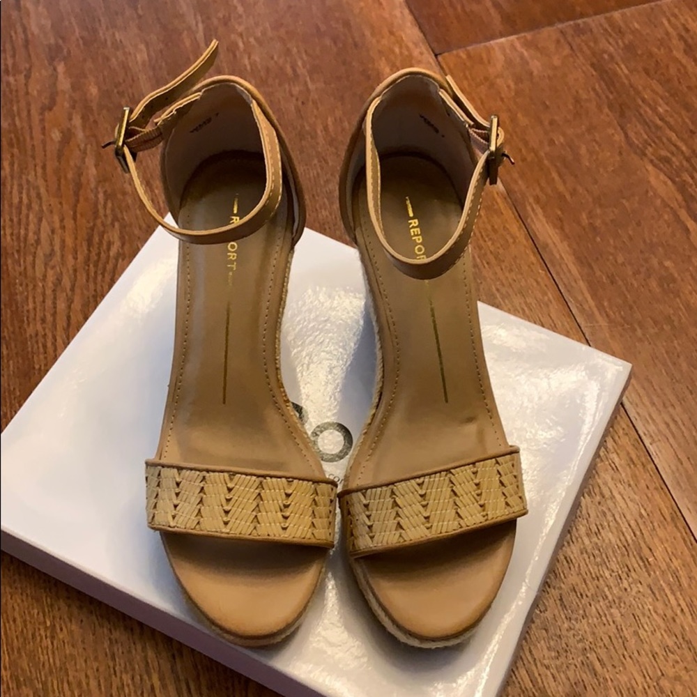 Report Wedge Sandal